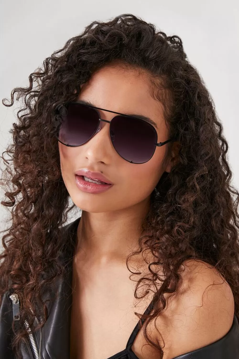 Swimwear>Forever 21 Aviator Sunglasses Black/Black