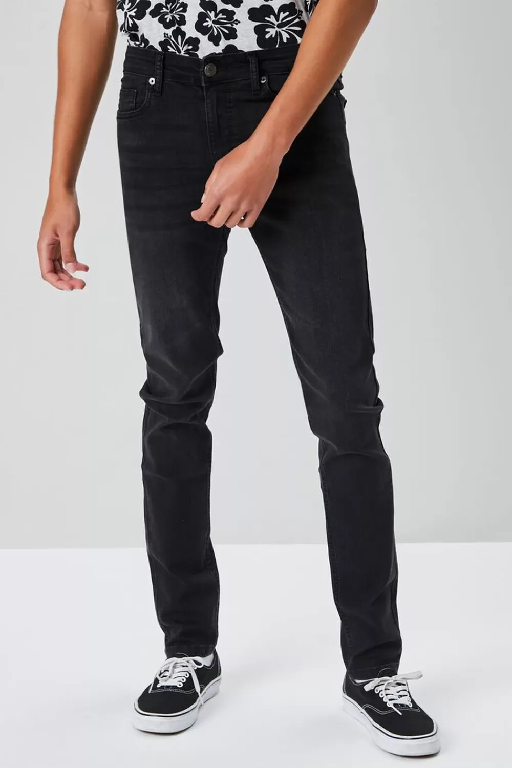 Jeans + Denim>Forever 21 Basic Faded Skinny Jeans Washed Black