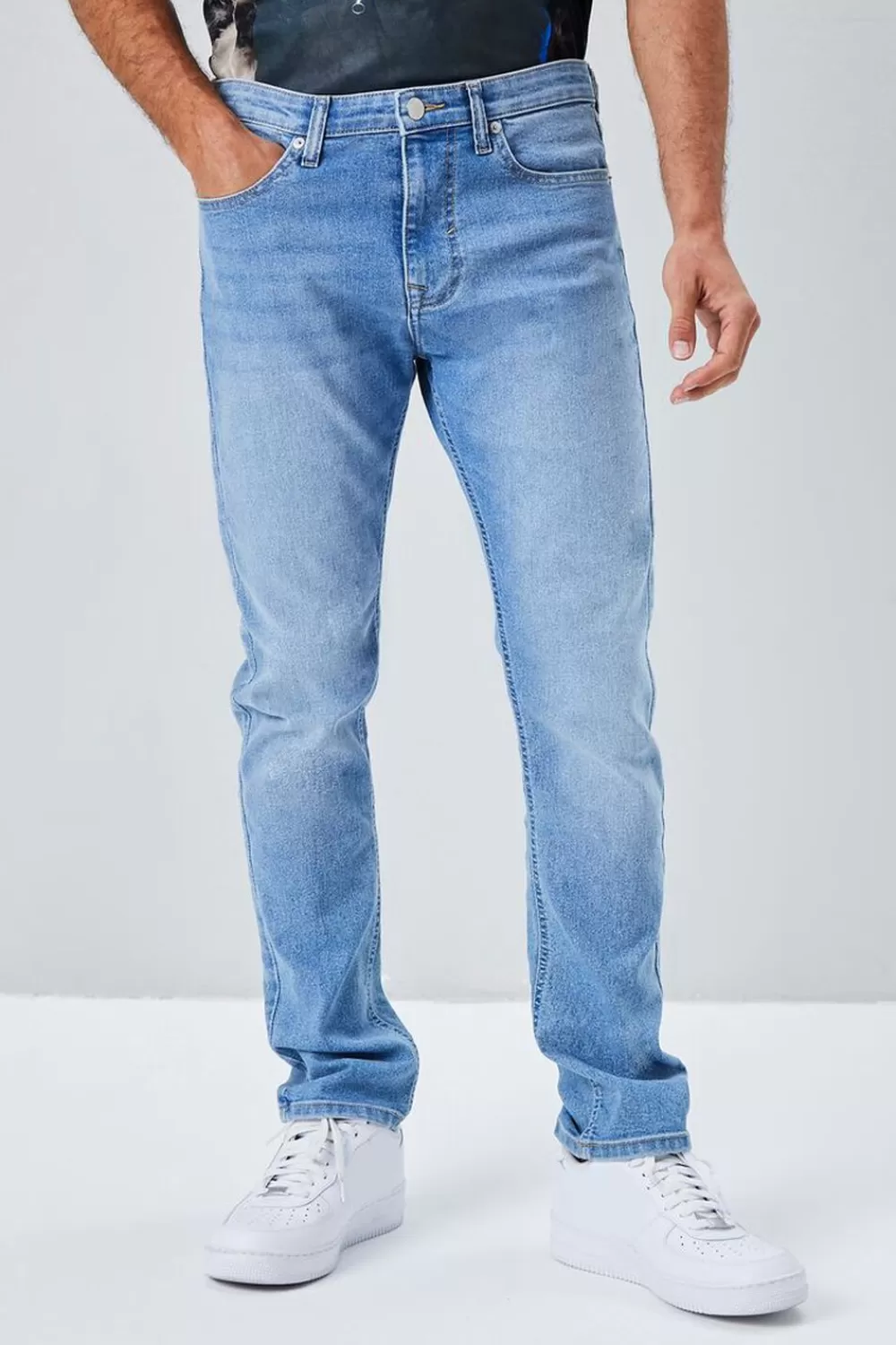 Jeans + Denim>Forever 21 Basic Slim-Fit Jeans Medium Denim