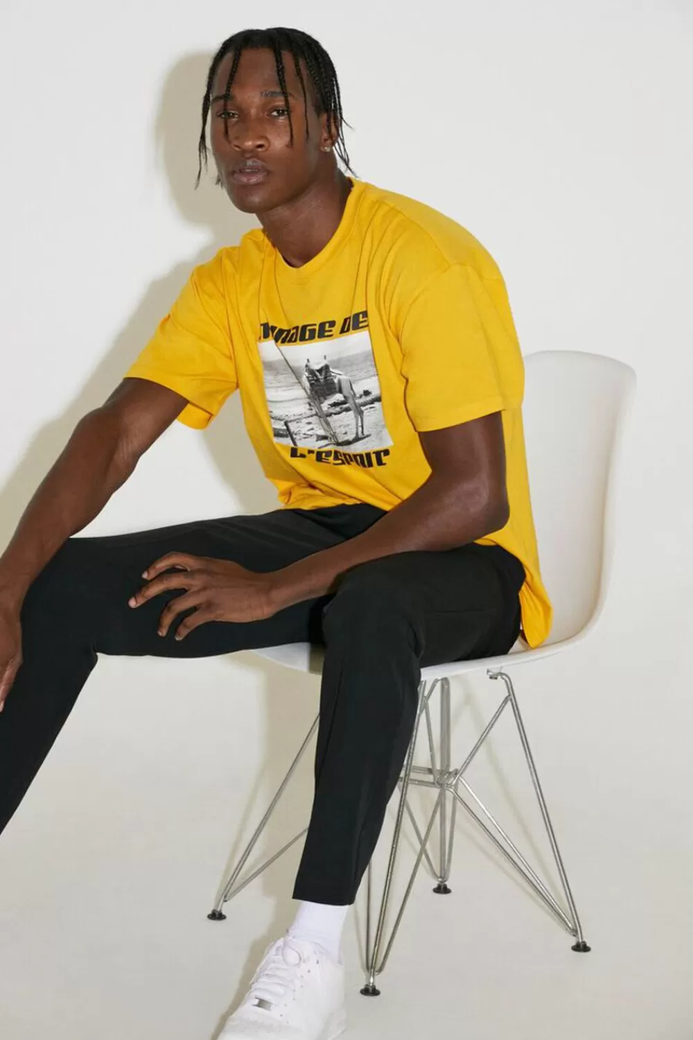 Graphic Tees>Forever 21 Camel Graphic Crew Neck Tee Yellow/Multi