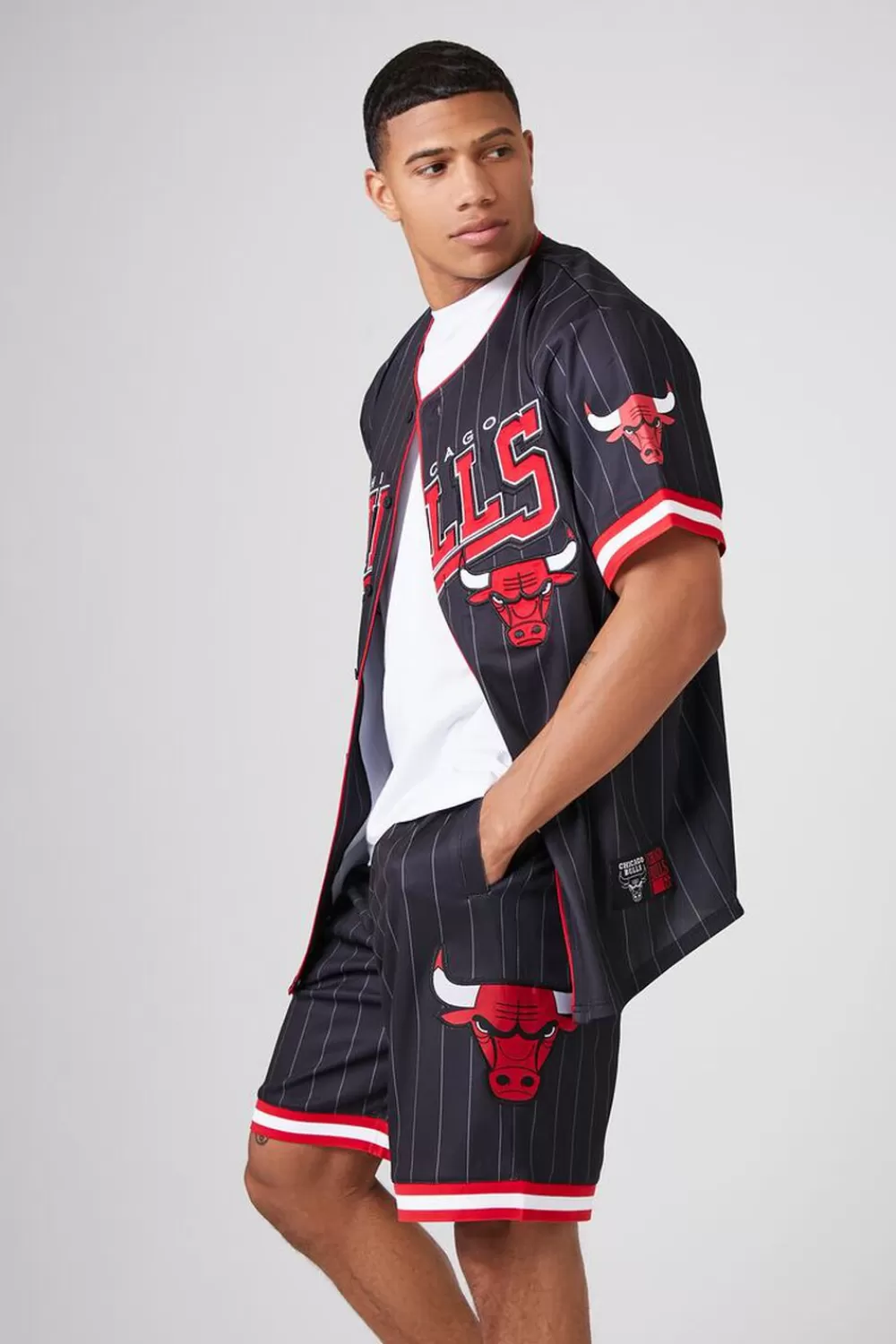 Activewear + Athletic>Forever 21 Chicago Bulls Basketball Shorts Black/Multi