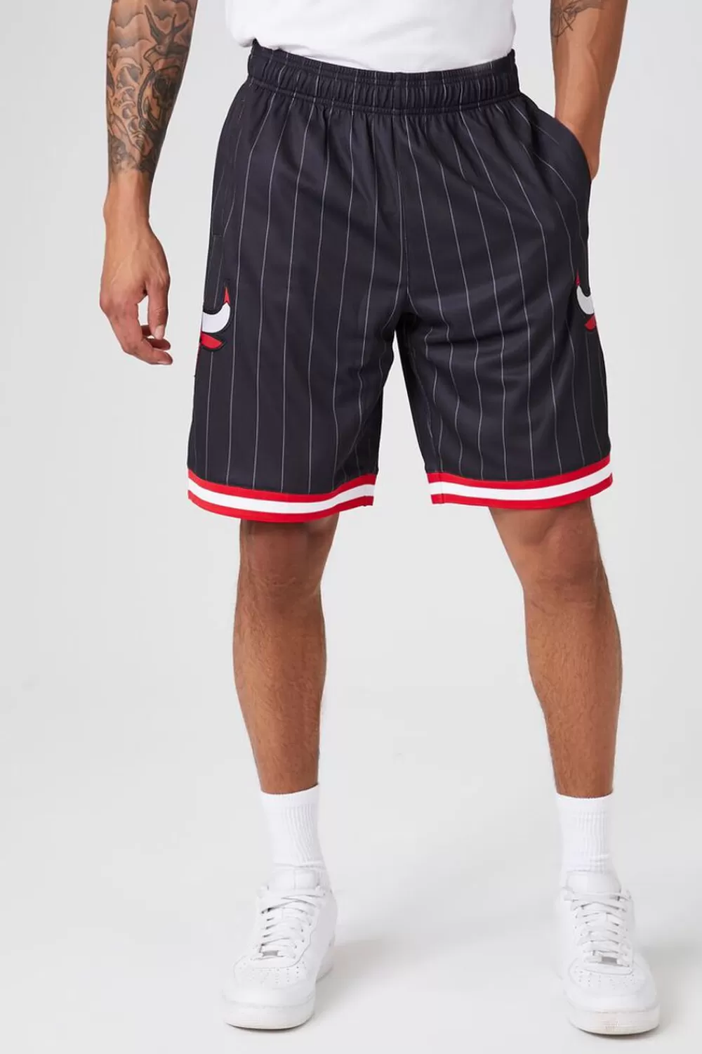 Activewear + Athletic>Forever 21 Chicago Bulls Basketball Shorts Black/Multi