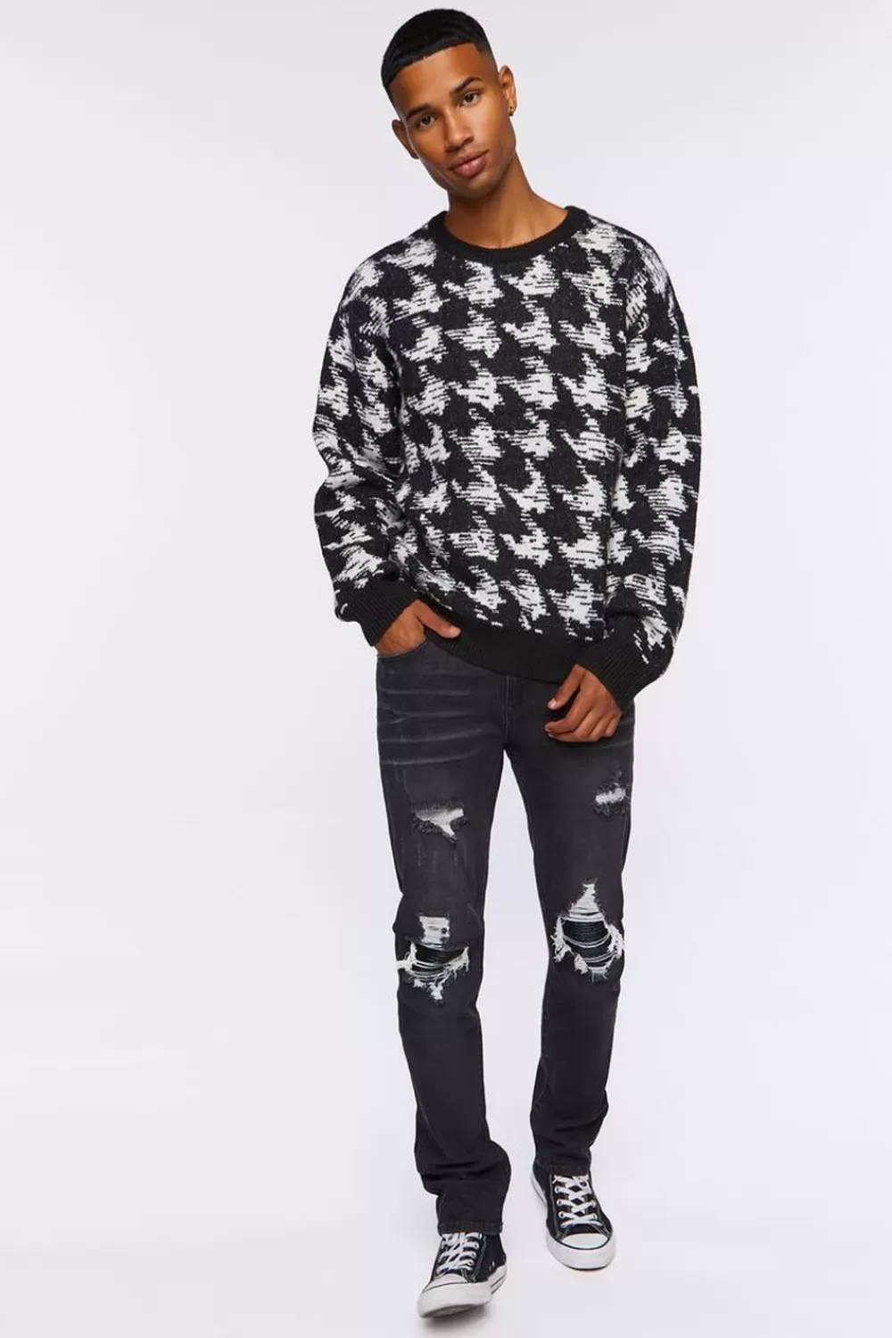 Jeans + Denim>Forever 21 Distressed Slim-Fit Jeans Black