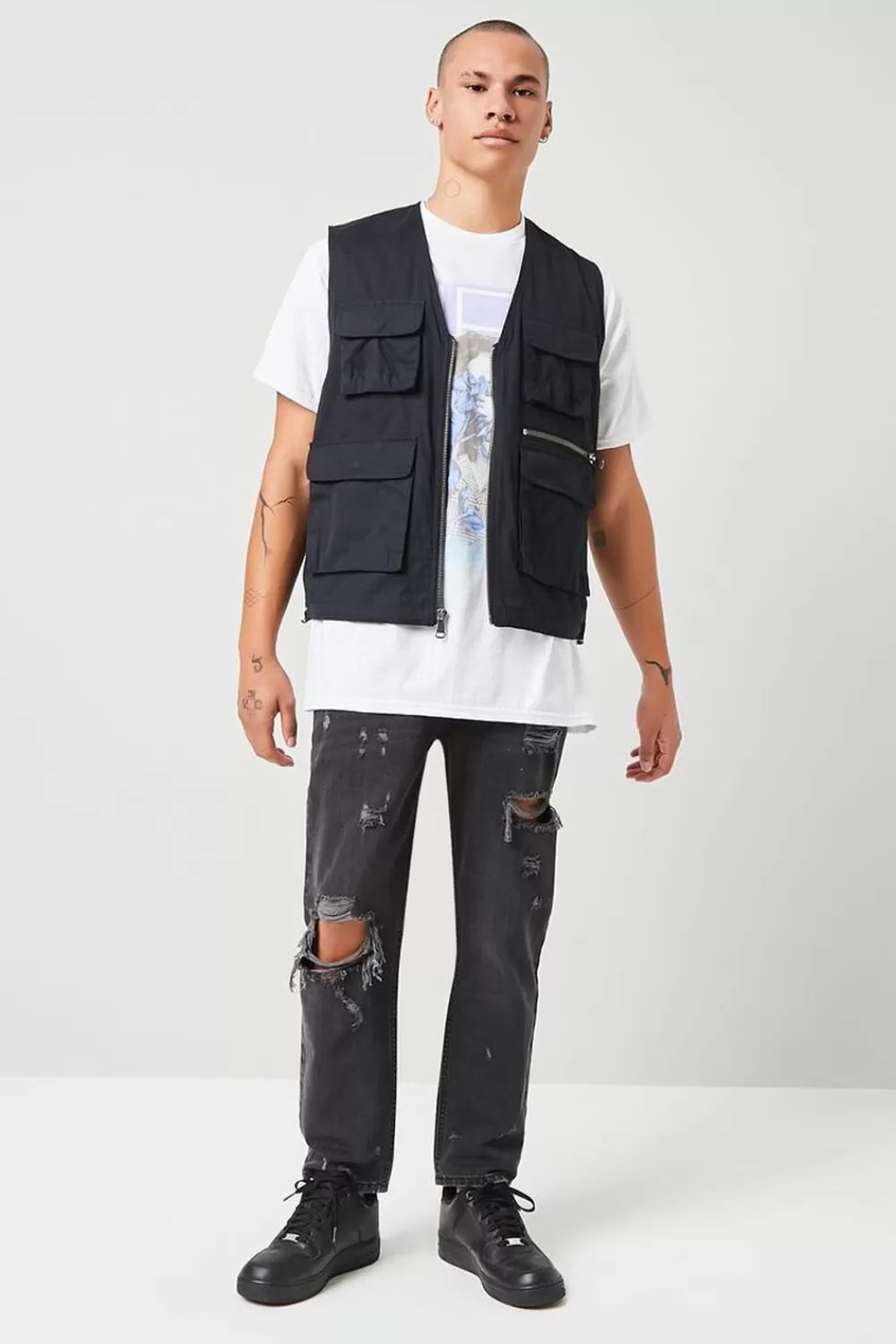 Jeans + Denim>Forever 21 Distressed Slim-Fit Jeans Washed Black