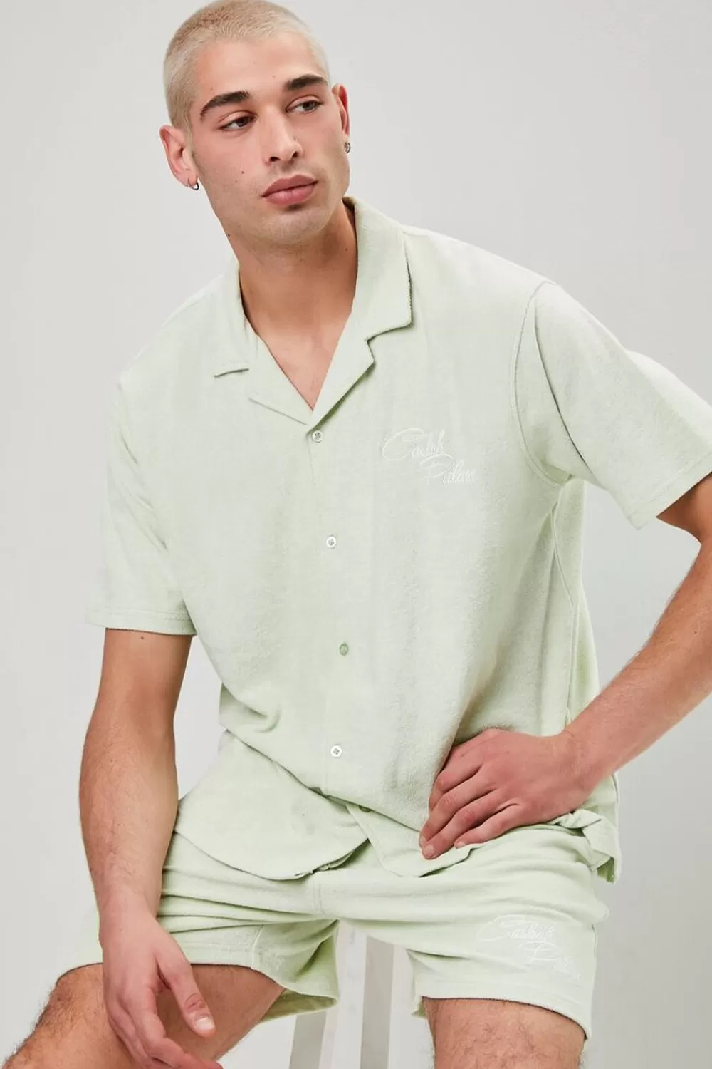 Graphic Tees>Forever 21 Embroidered Casbah Palace Shirt Mint/White