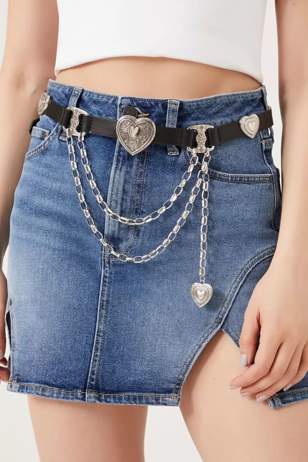 Belts>Forever 21 Etched Heart Faux Leather Belt Black/Silver