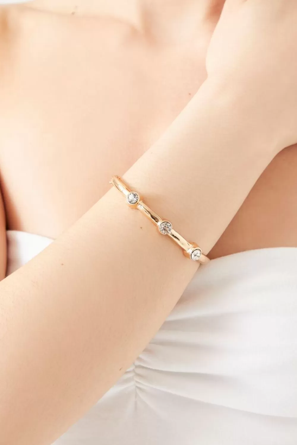 Bracelets>Forever 21 Faux Gem Bangle Bracelet Gold/Clear