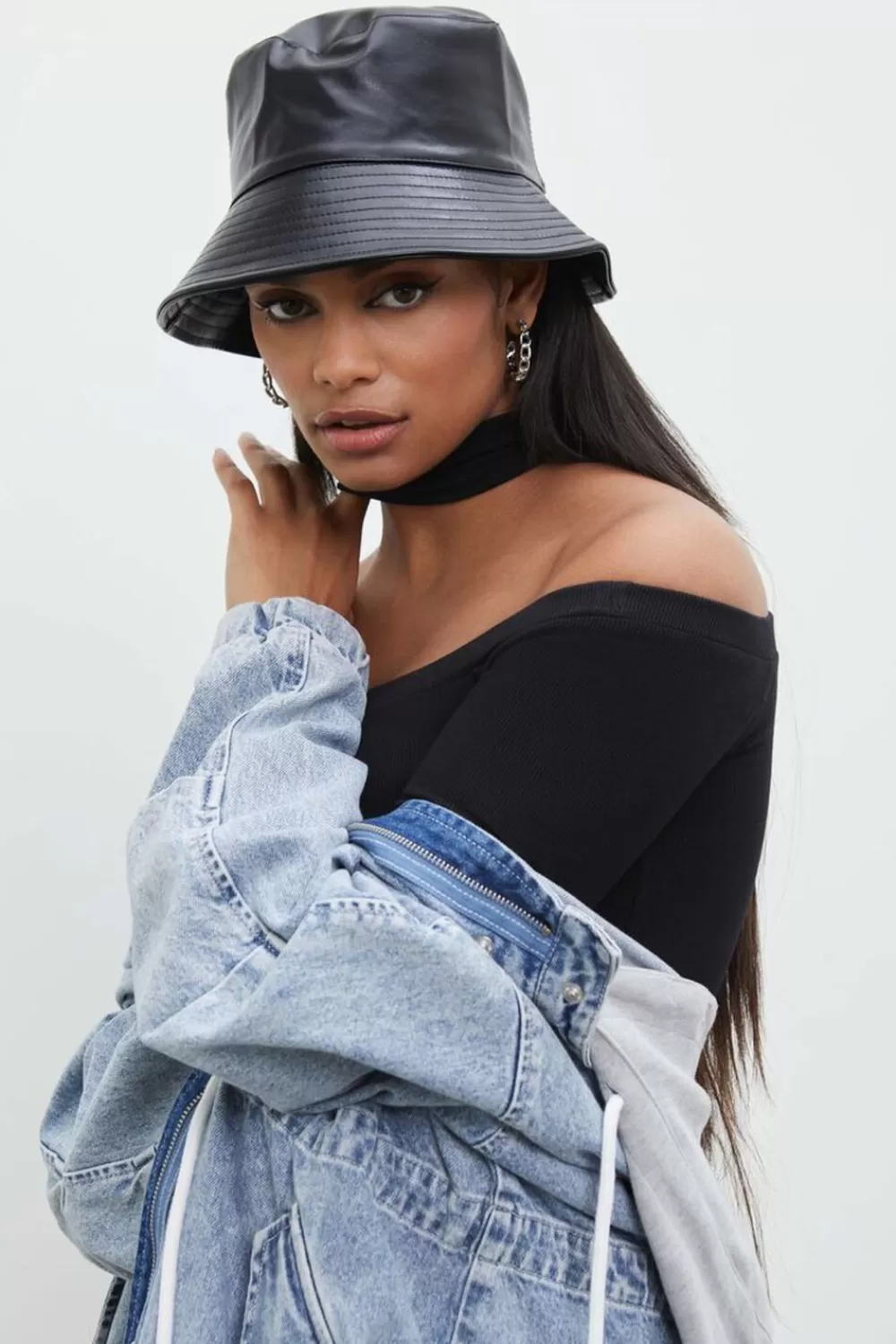 Hats + Beanies>Forever 21 Faux Leather Bucket Hat Black