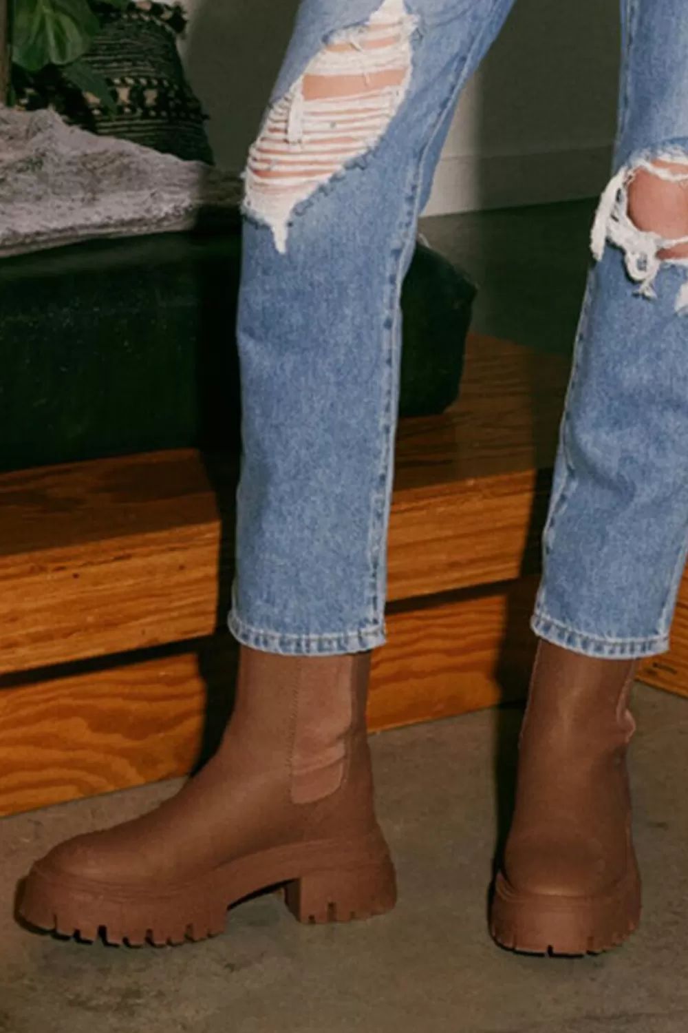 Boots + Booties>Forever 21 Lug-Sole Chelsea Boots Brown
