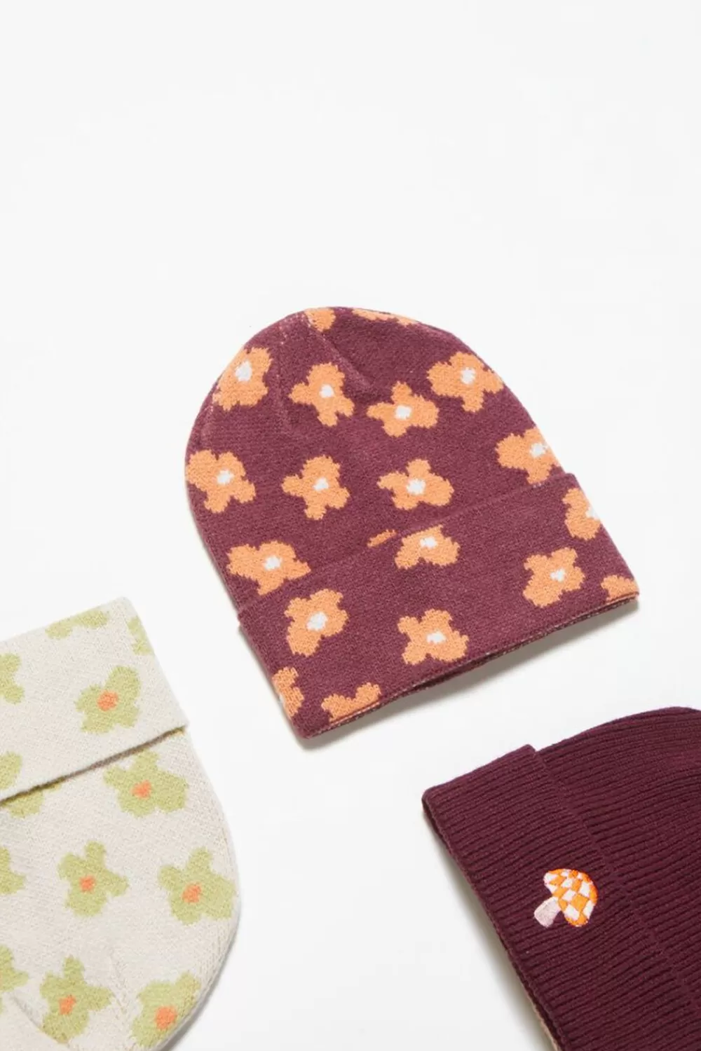 Hats + Beanies>Forever 21 Ribbed Knit Floral Beanie Burgundy/Multi