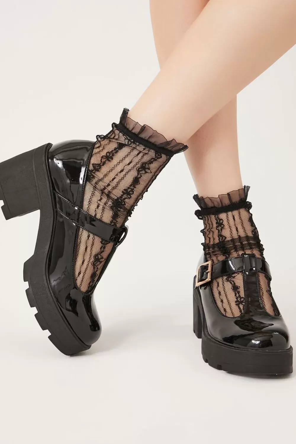 Socks + Tights>Forever 21 Sheer Lace Crew Socks Black