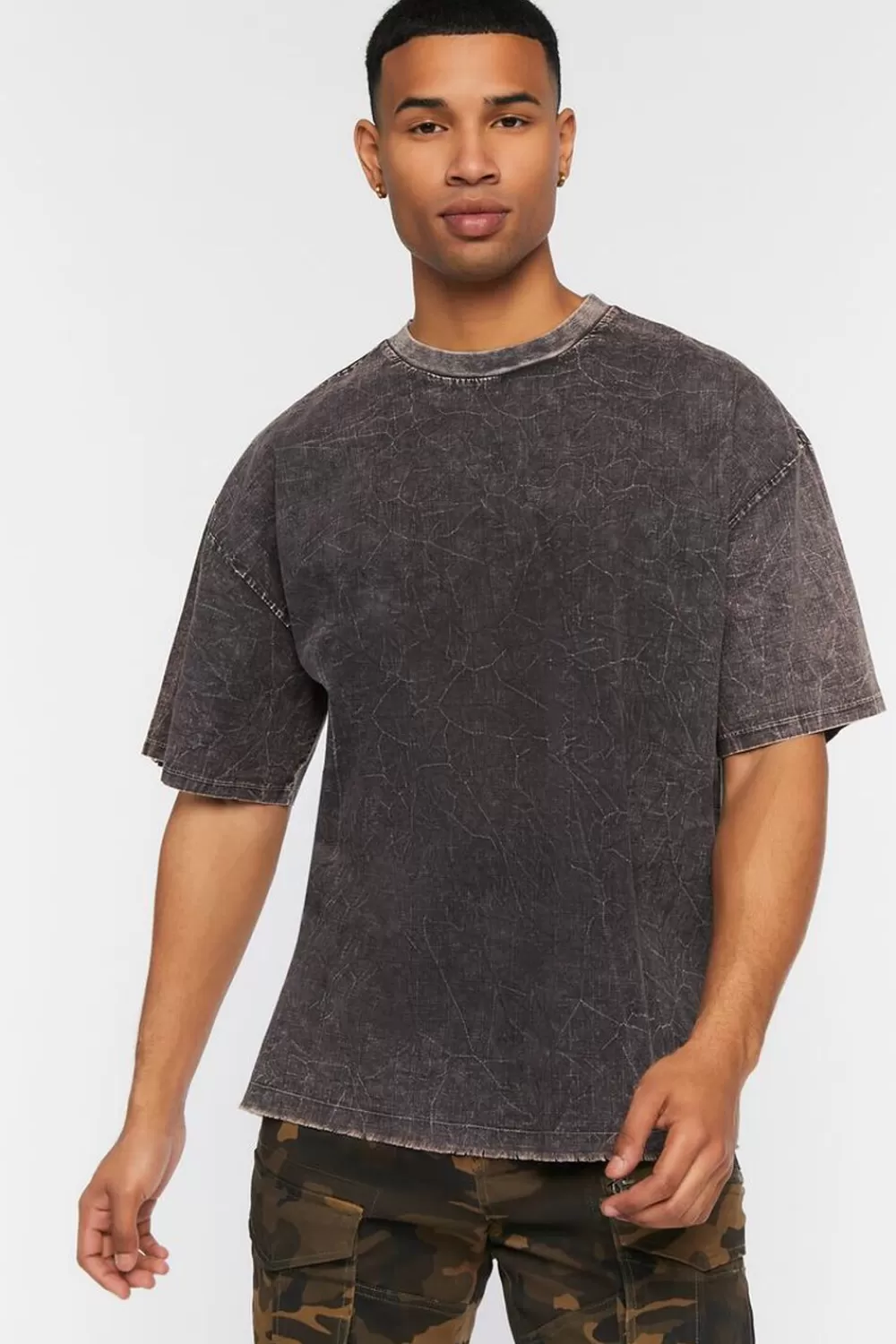 Tops>Forever 21 Woven Acid Wash Frayed Crew Neck Tee Black