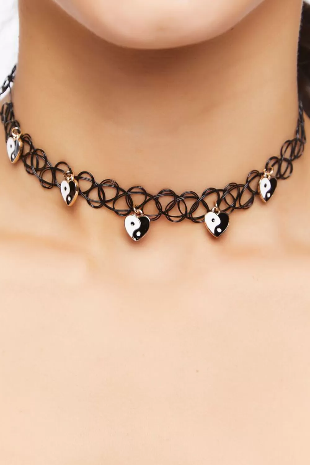 Necklaces>Forever 21 Yin Yang Charm Choker Necklace Black/Gold
